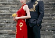 娱乐吃瓜姐网红汪小菲3组婚纱照曝光女方主纱和女网红撞衫对比大S像拍艺术照！