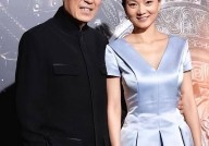 ！及文娱八卦最新爆料：吃瓜及及出名女星被导演后续！狗仔曝光受害者引公愤女星评论区沦亡？惊！半个文娱圈都是他同窗